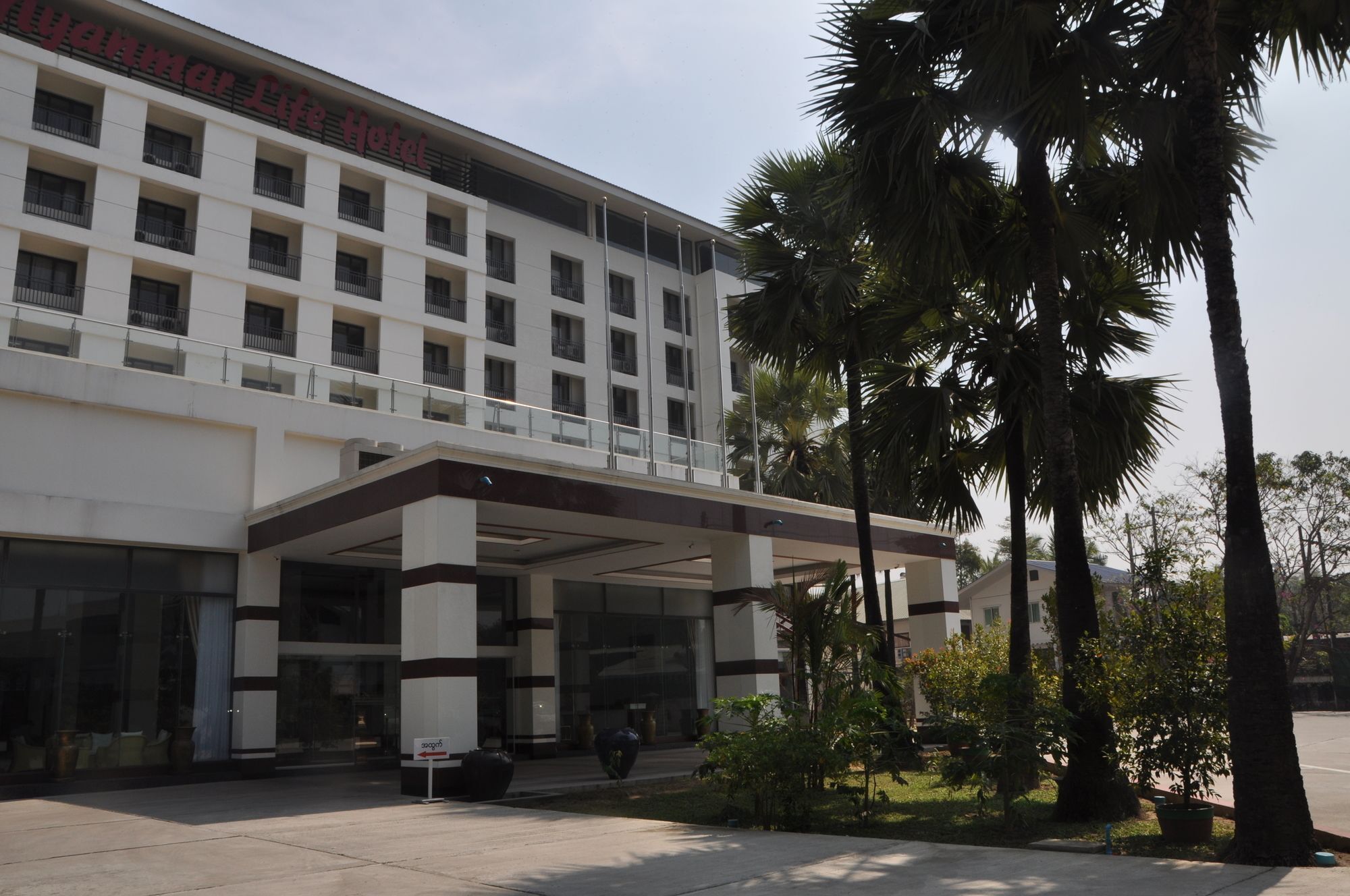 Akore Myanmar Life Hotel Rangoon Eksteriør billede